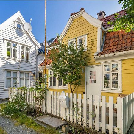 Charming Bergen House, Rare Historic House From 1779, Whole House Appartement Buitenkant foto